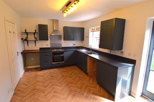 Dining Kitchen- click for photo gallery